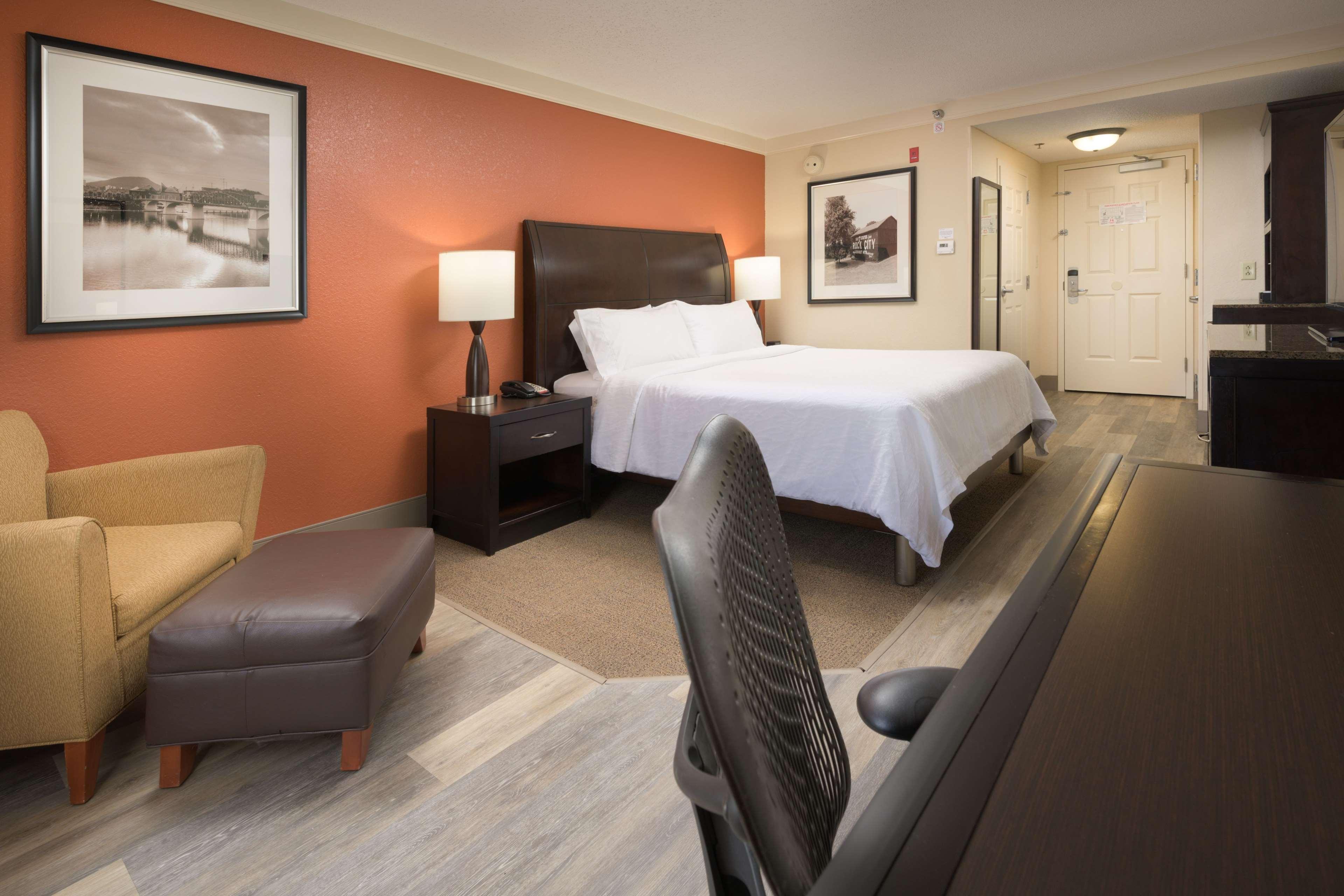 Hilton Garden Inn Chattanooga Downtown Bagian luar foto