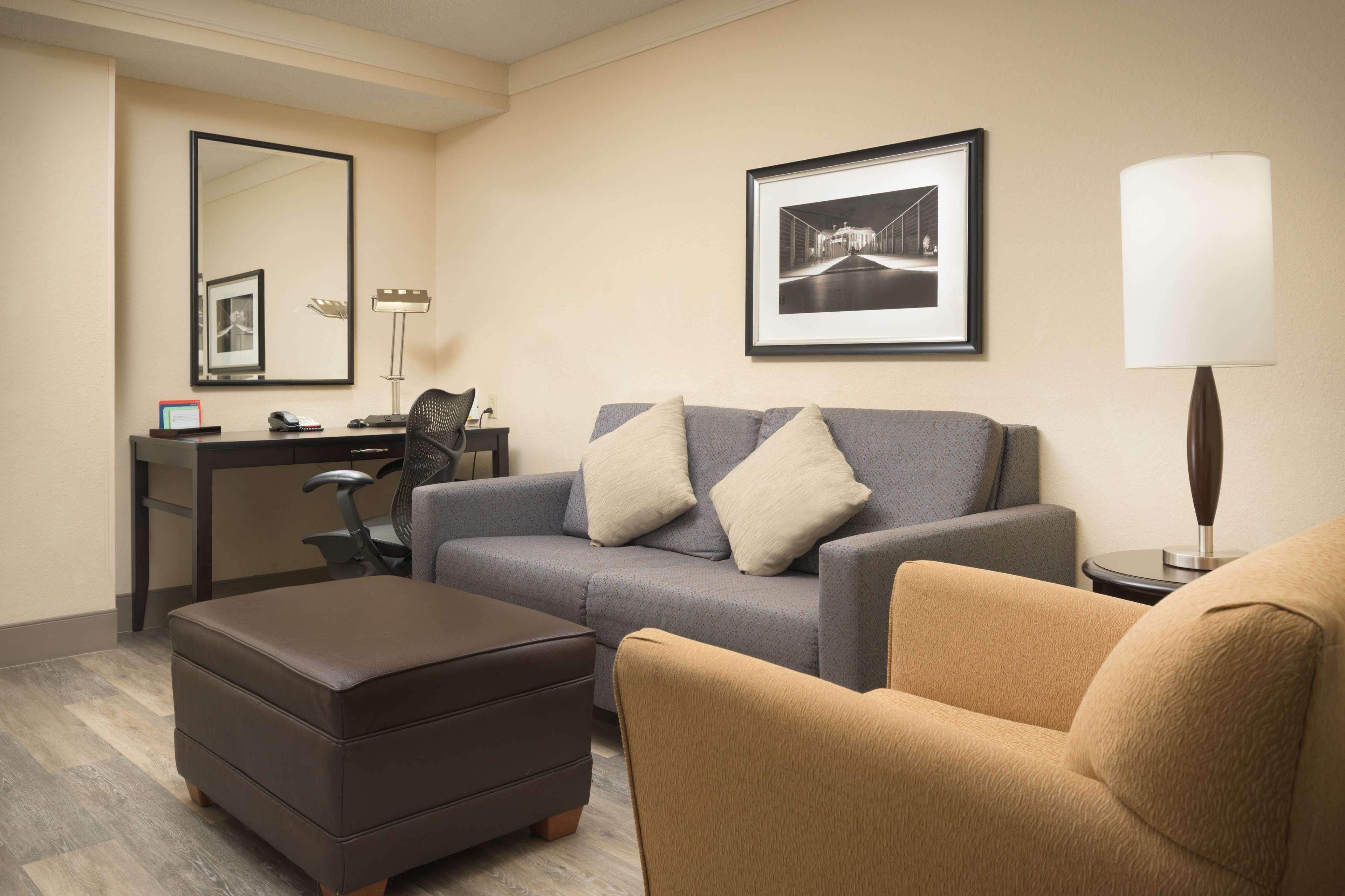 Hilton Garden Inn Chattanooga Downtown Bagian luar foto