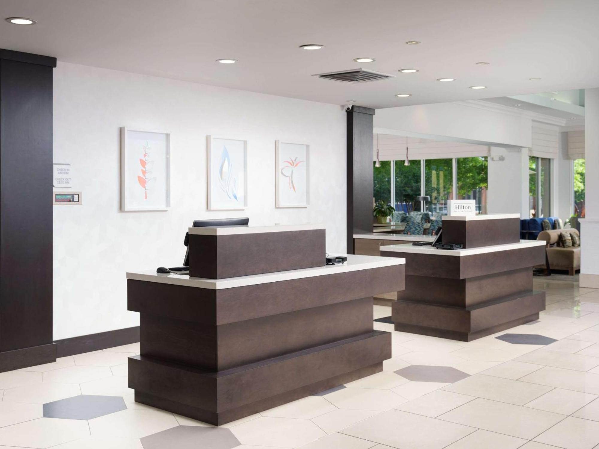 Hilton Garden Inn Chattanooga Downtown Bagian luar foto
