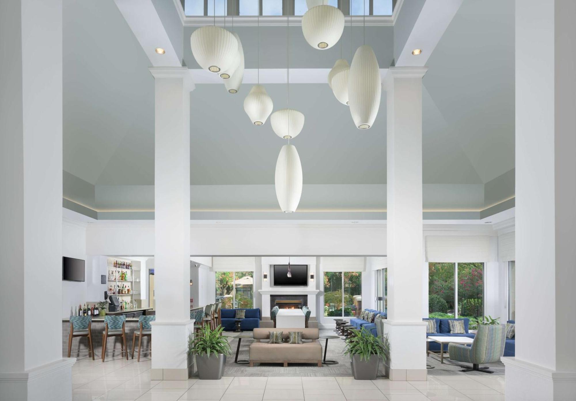 Hilton Garden Inn Chattanooga Downtown Bagian luar foto