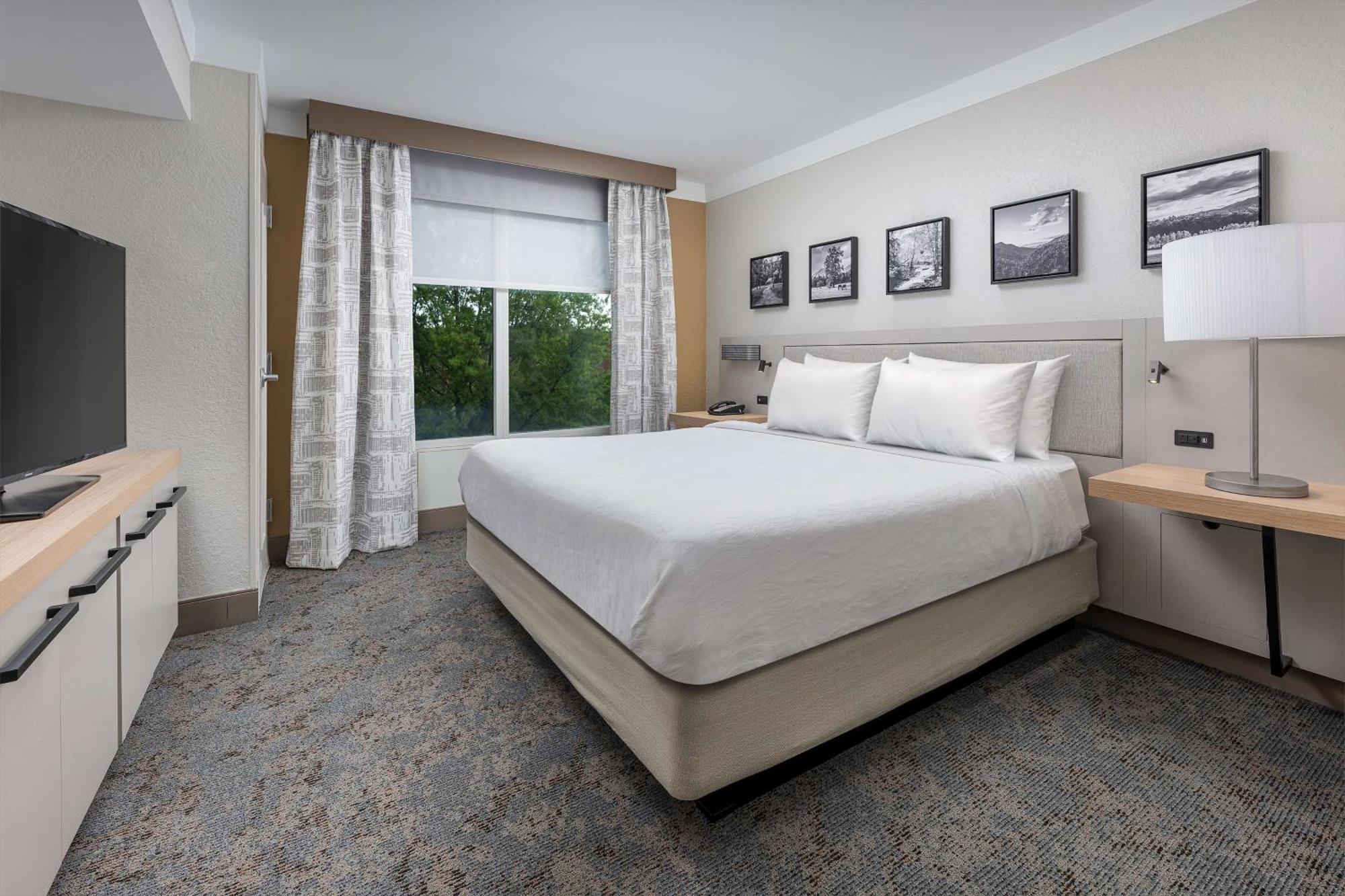 Hilton Garden Inn Chattanooga Downtown Bagian luar foto