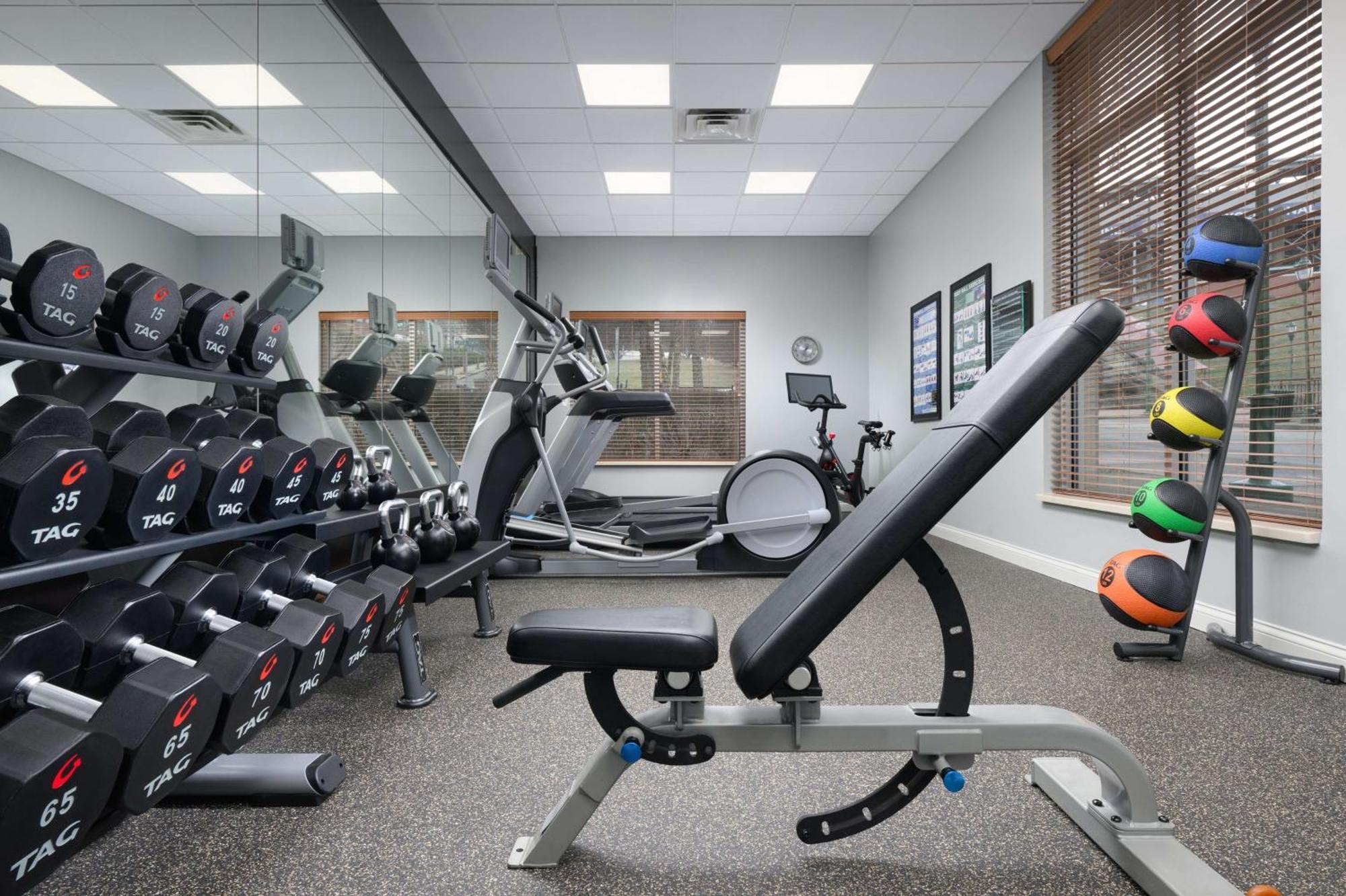 Hilton Garden Inn Chattanooga Downtown Bagian luar foto