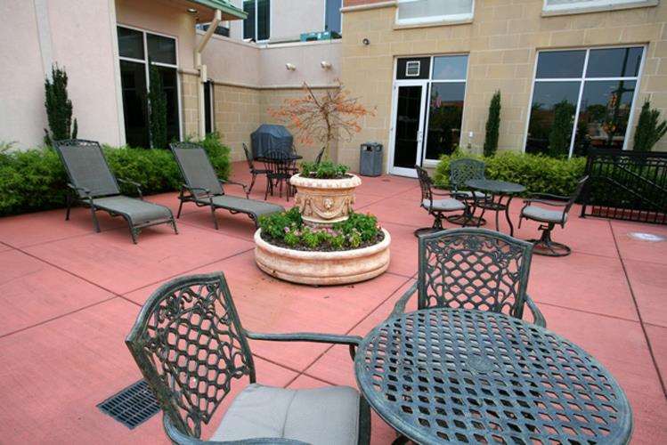 Hilton Garden Inn Chattanooga Downtown Bagian luar foto